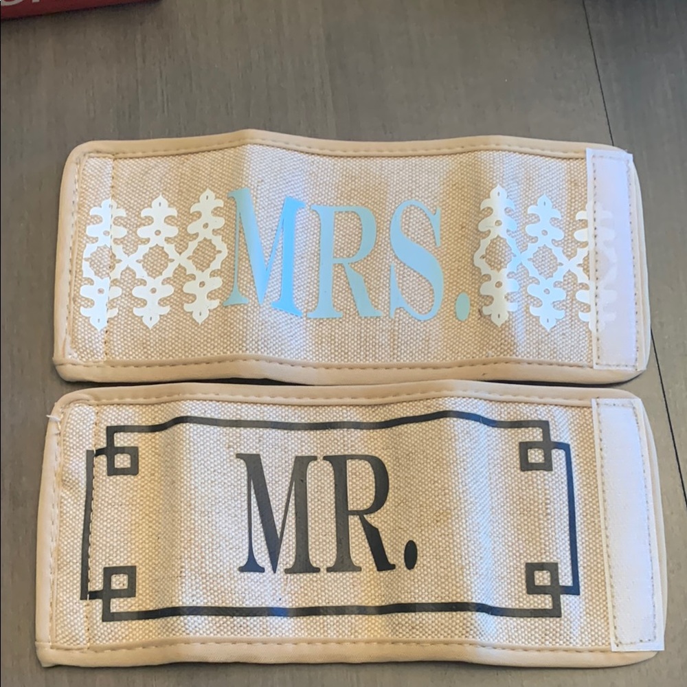 'Mr. & Mrs.' Velcro Bottle Wrap - Insulated Koozies
